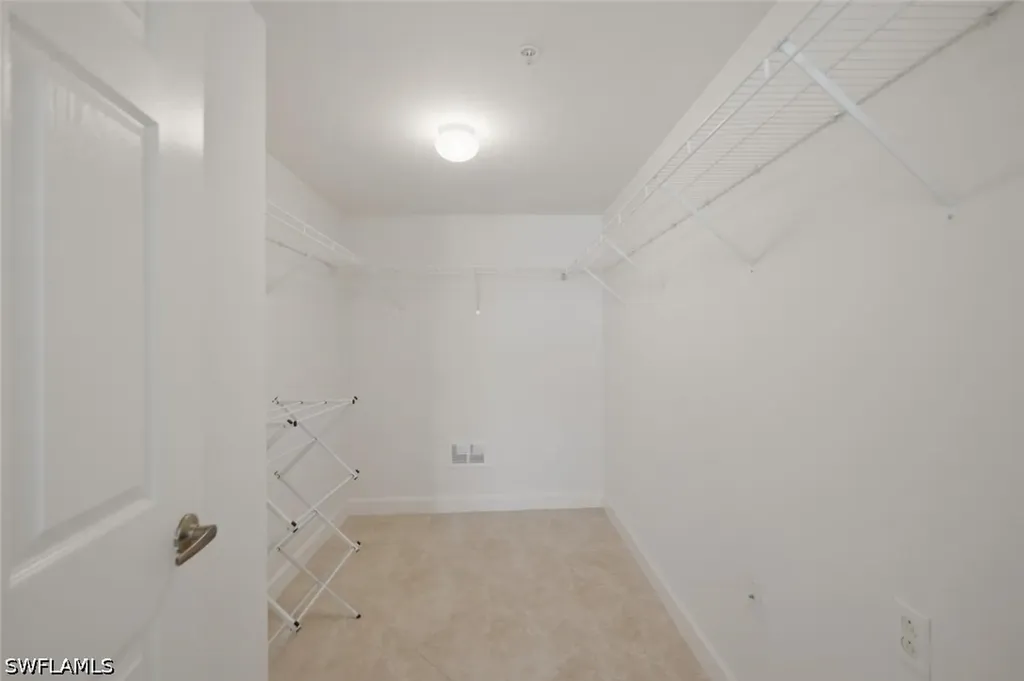 3033 Driftwood Way Naples FL 34109
