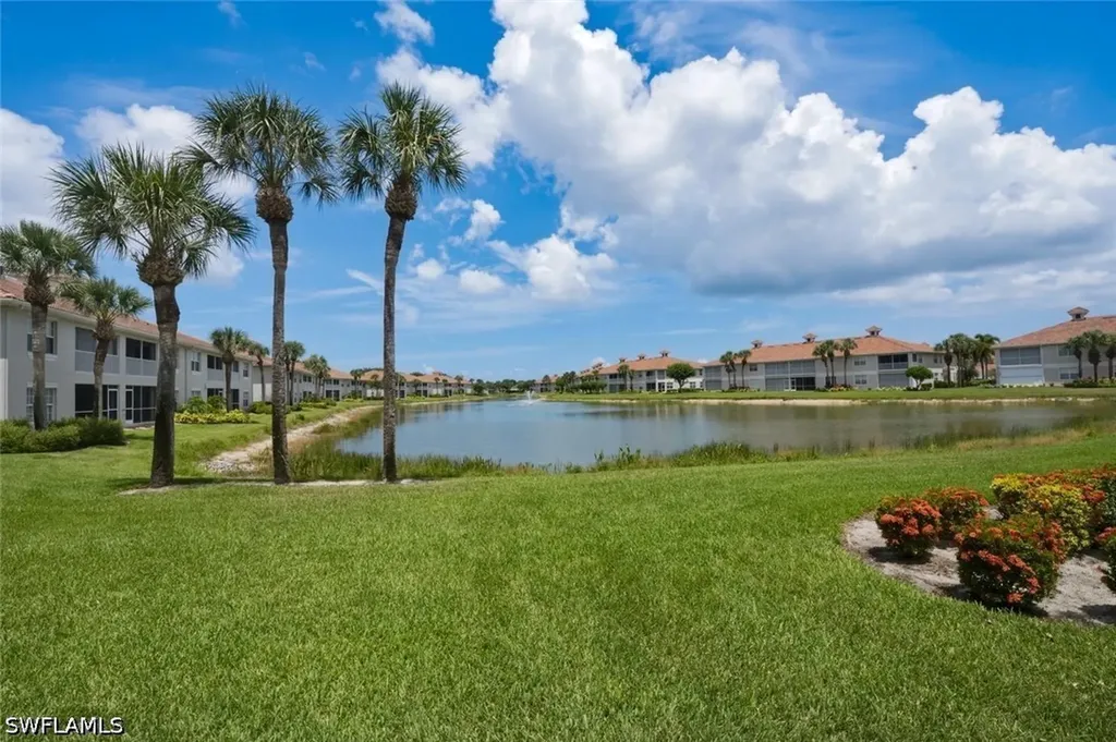 3033 Driftwood Way Naples FL 34109