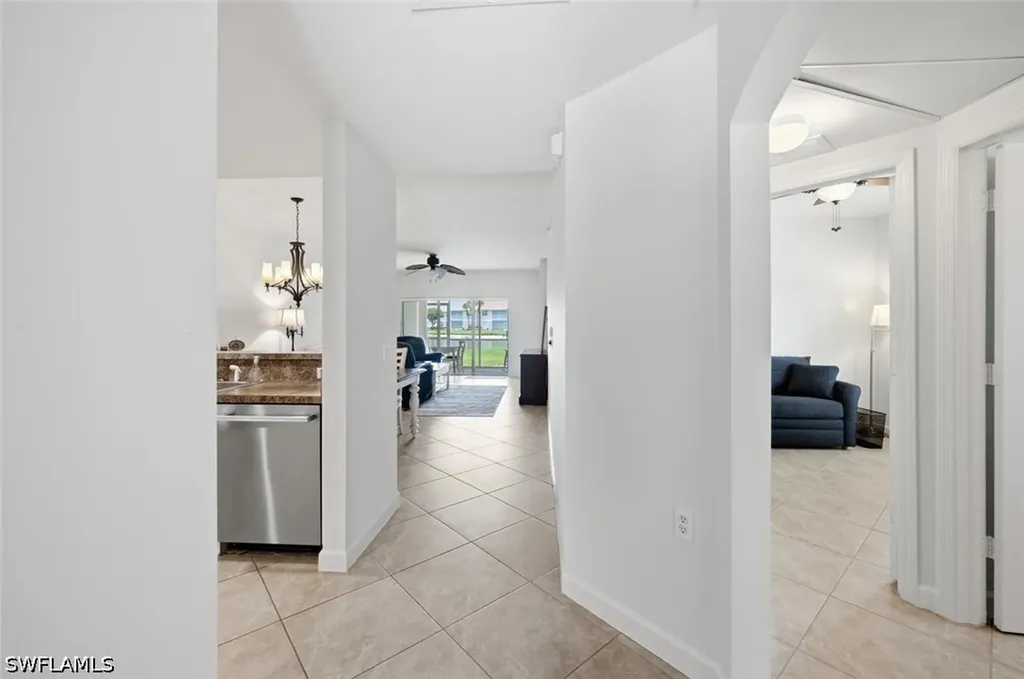 3033 Driftwood Way Naples FL 34109