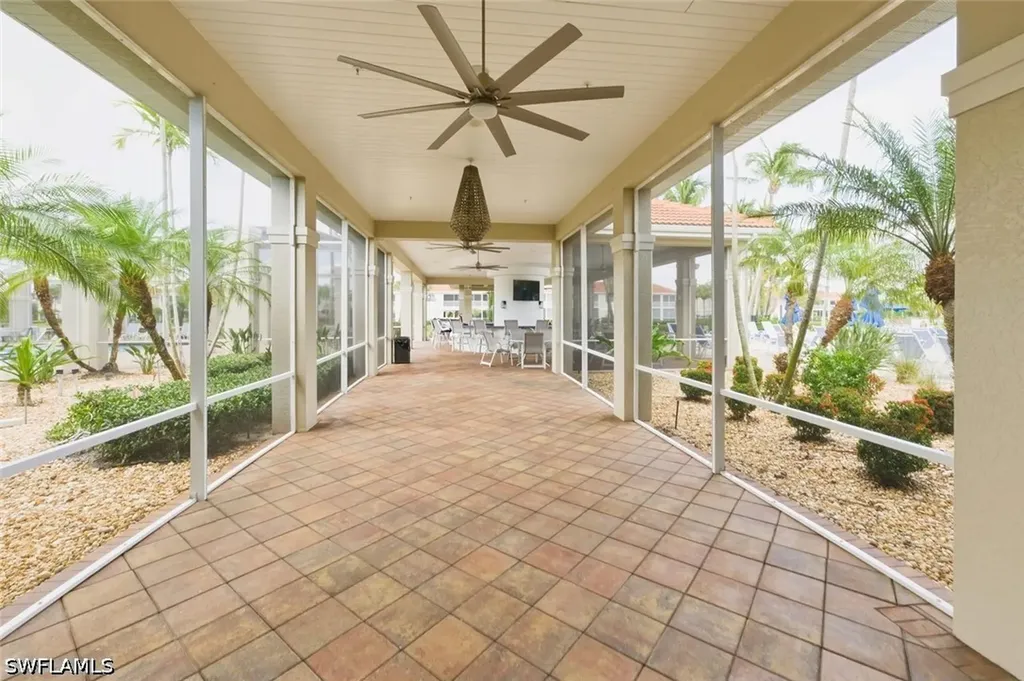 3033 Driftwood Way Naples FL 34109
