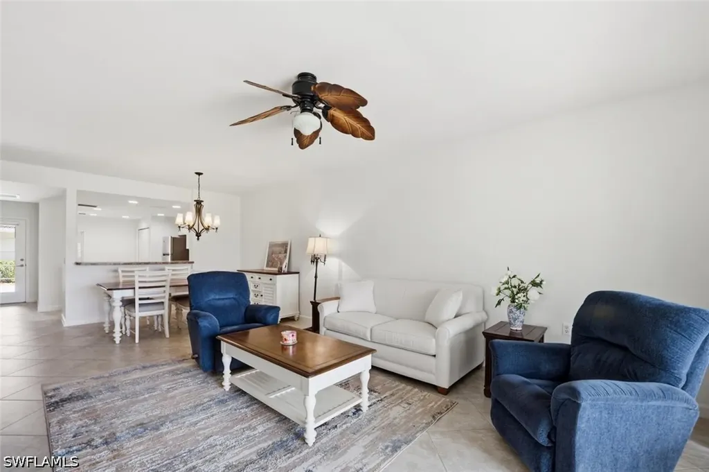3033 Driftwood Way Naples FL 34109