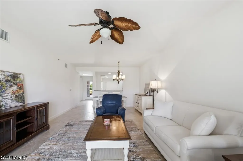 3033 Driftwood Way Naples FL 34109