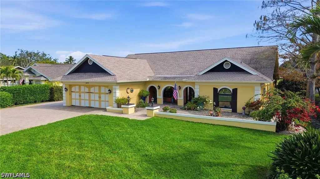 2274 Queens Way Naples FL 34112
