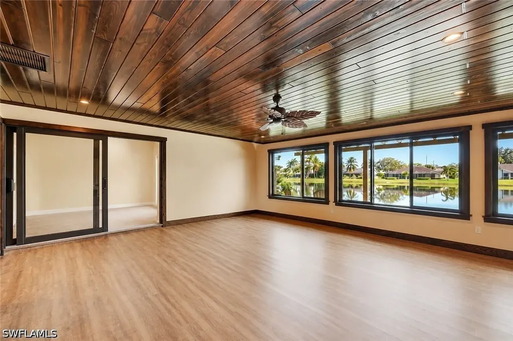 2274 Queens Way Naples FL 34112