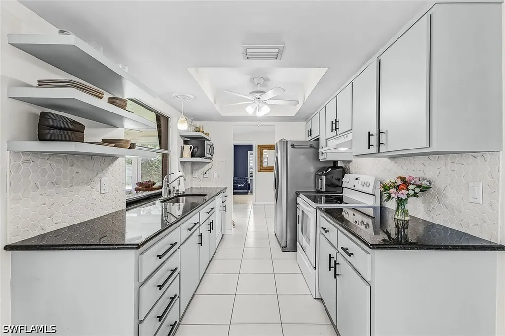 4564 Lakewood Boulevard Naples FL 34112