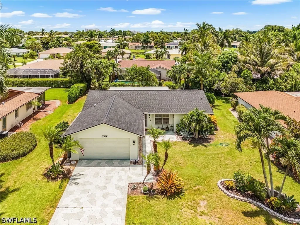 4564 Lakewood Boulevard Naples FL 34112