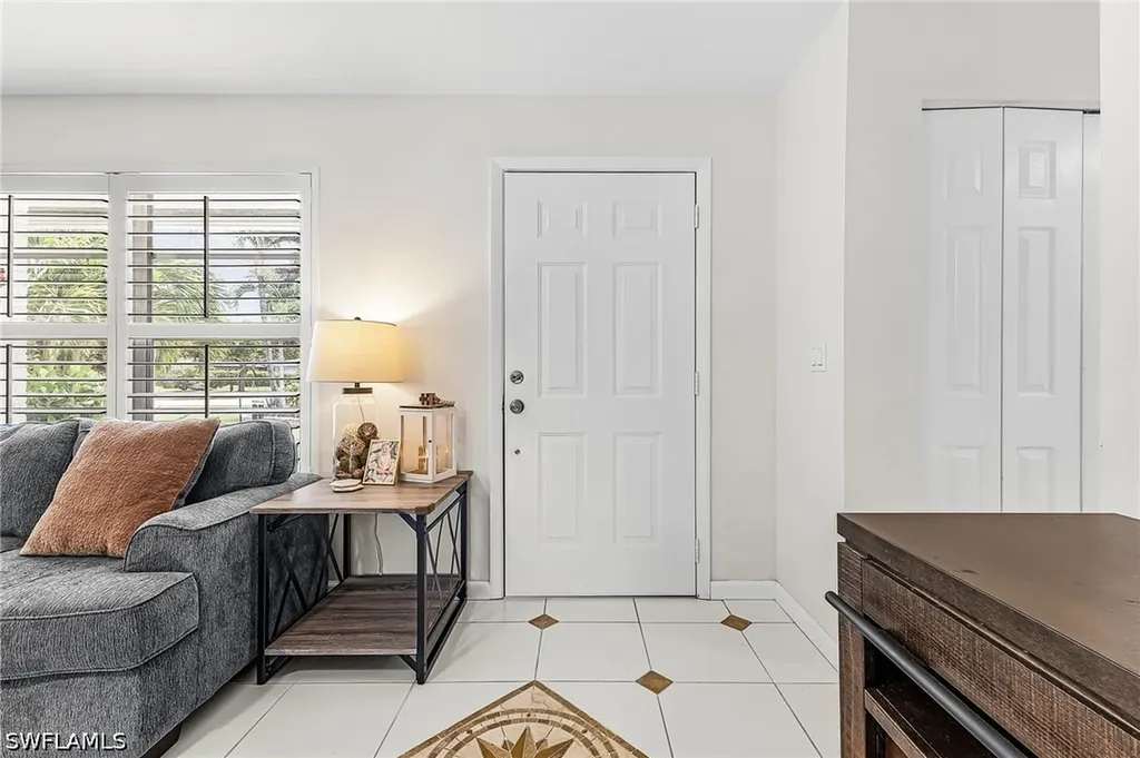 4564 Lakewood Boulevard Naples FL 34112