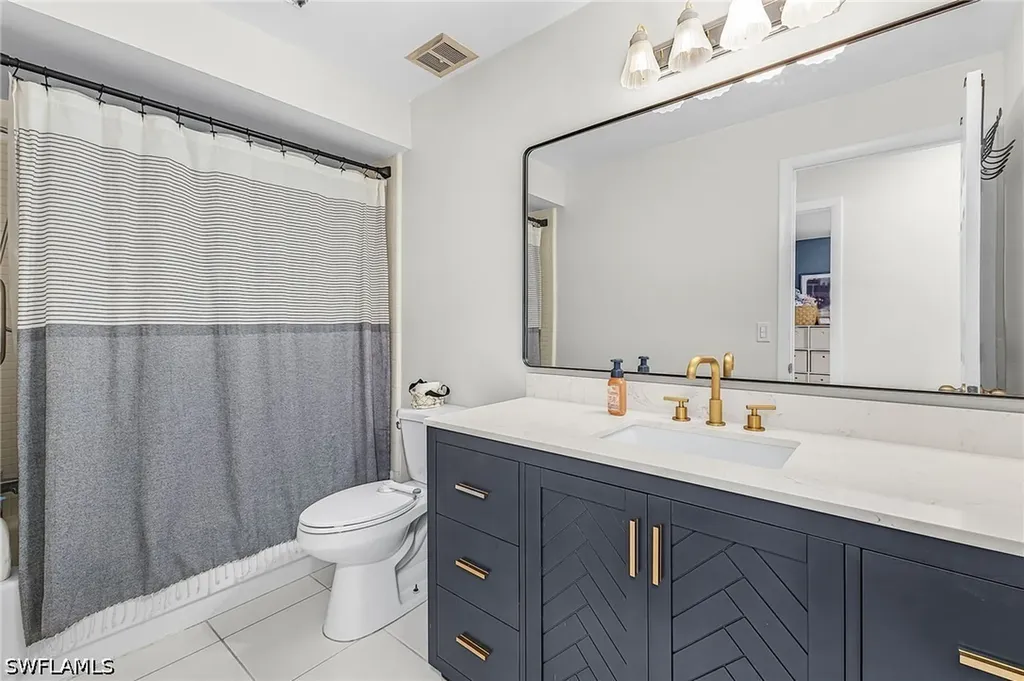 4564 Lakewood Boulevard Naples FL 34112