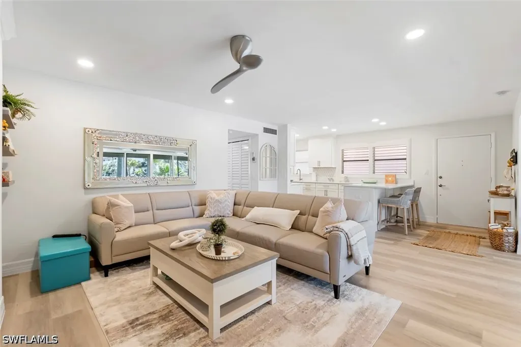 1910 Gulf Shore Boulevard N Naples FL 34102