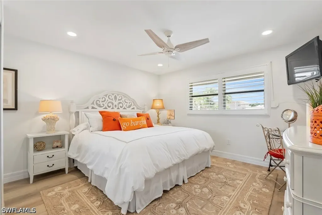 1910 Gulf Shore Boulevard N Naples FL 34102