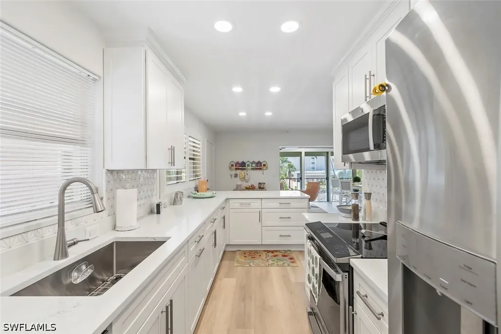 1910 Gulf Shore Boulevard N Naples FL 34102