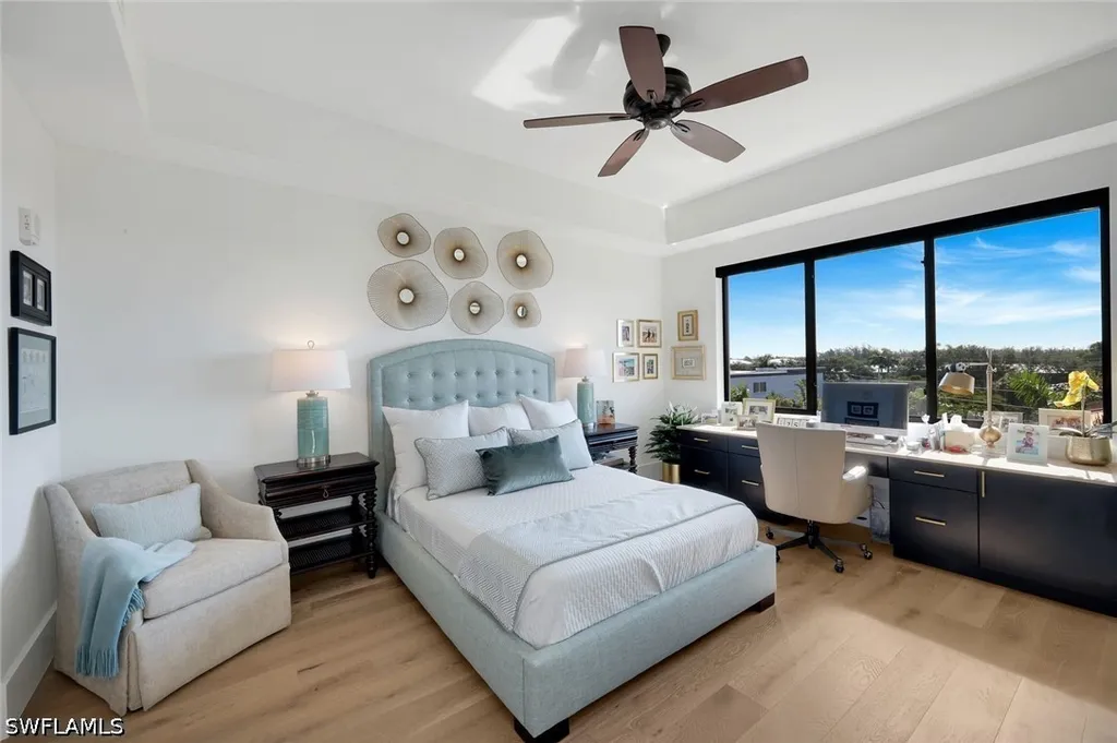1125 Central Avenue Naples FL 34102