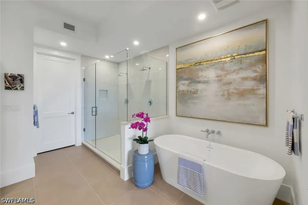 1125 Central Avenue Naples FL 34102
