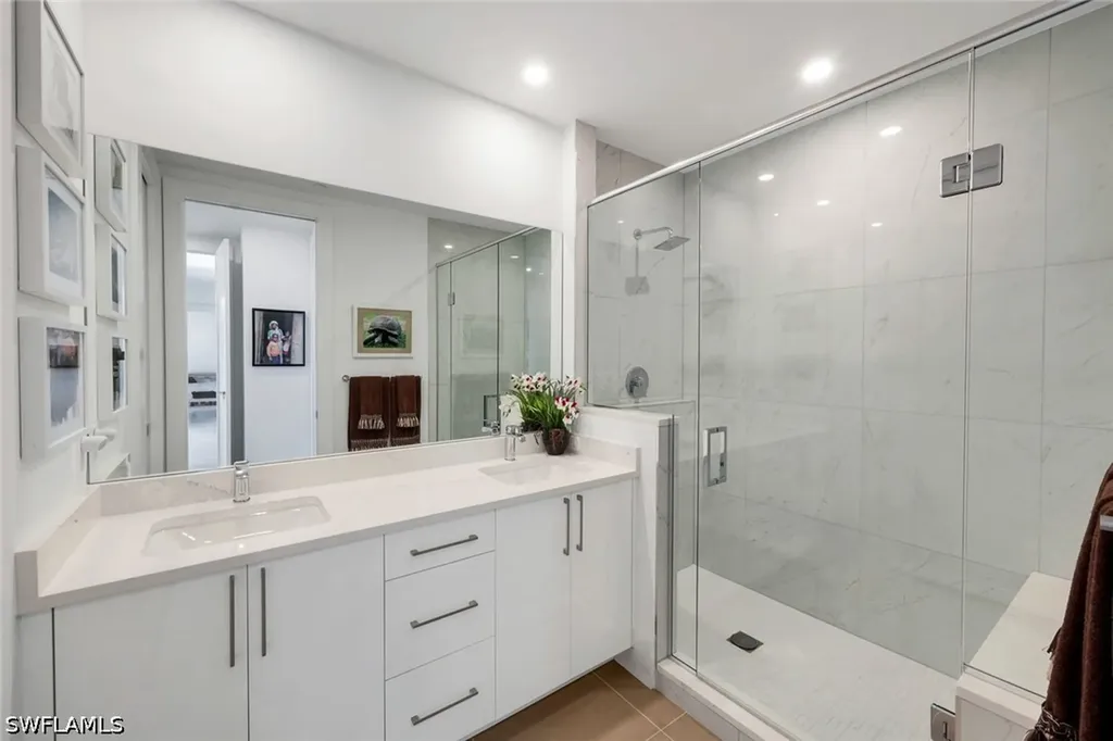 1125 Central Avenue Naples FL 34102