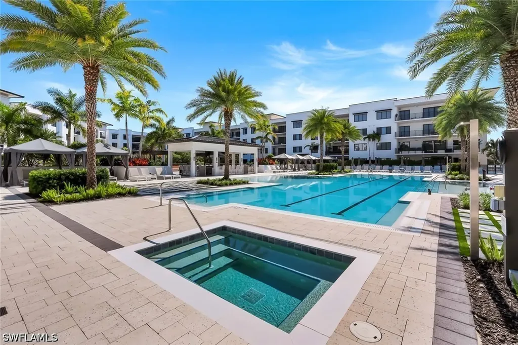 1125 Central Avenue Naples FL 34102