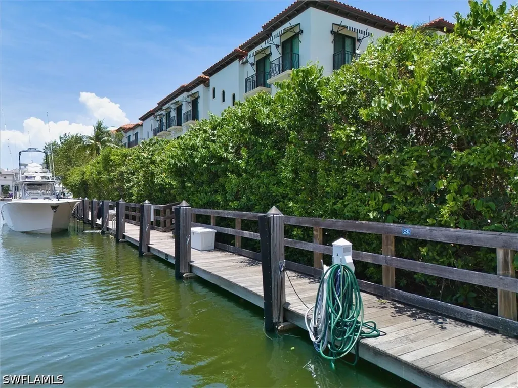 1500 5th Avenue S Naples FL 34102
