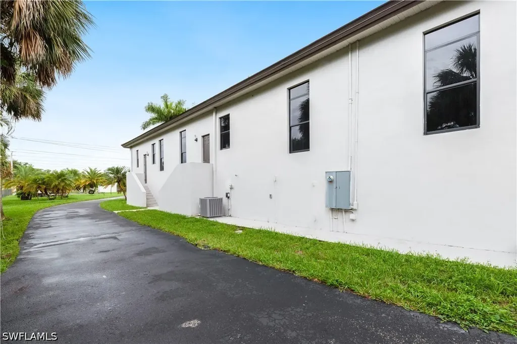 1361 Golden Gate Boulevard W Naples FL 34120
