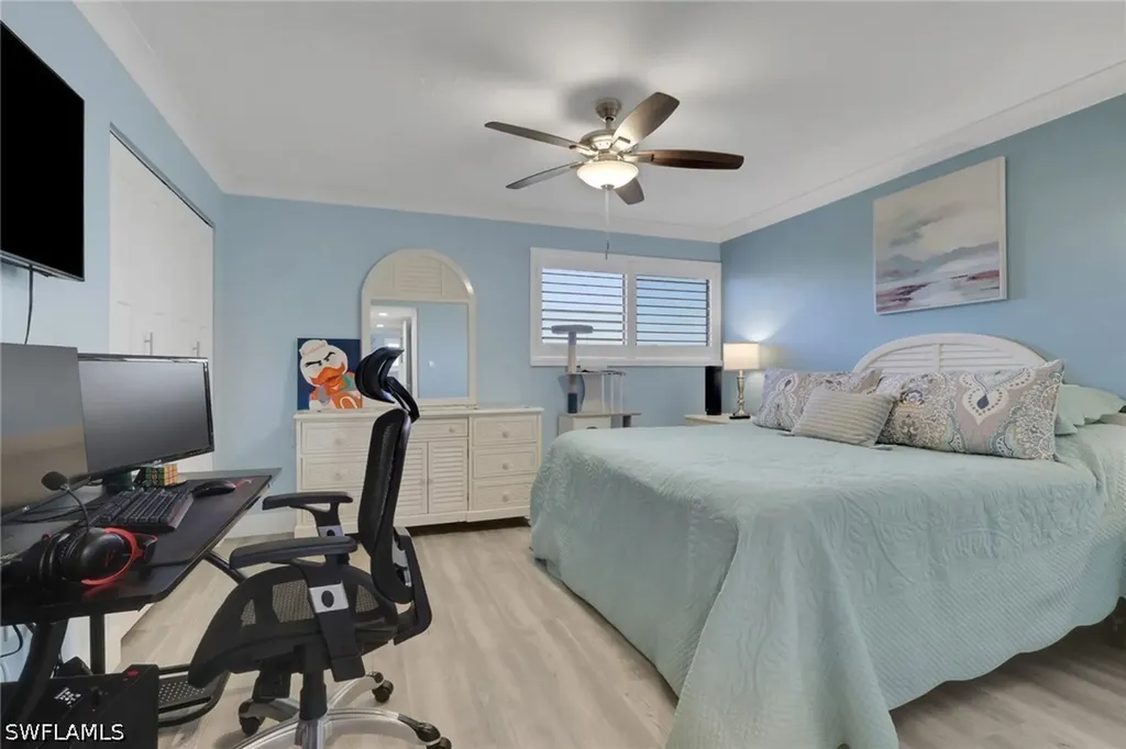 2121 Collier Avenue Fort Myers FL 33901