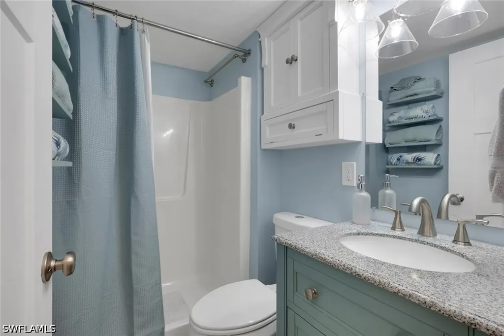2121 Collier Avenue Fort Myers FL 33901