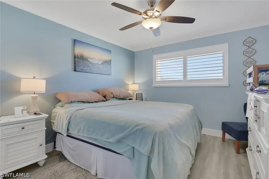 2121 Collier Avenue Fort Myers FL 33901