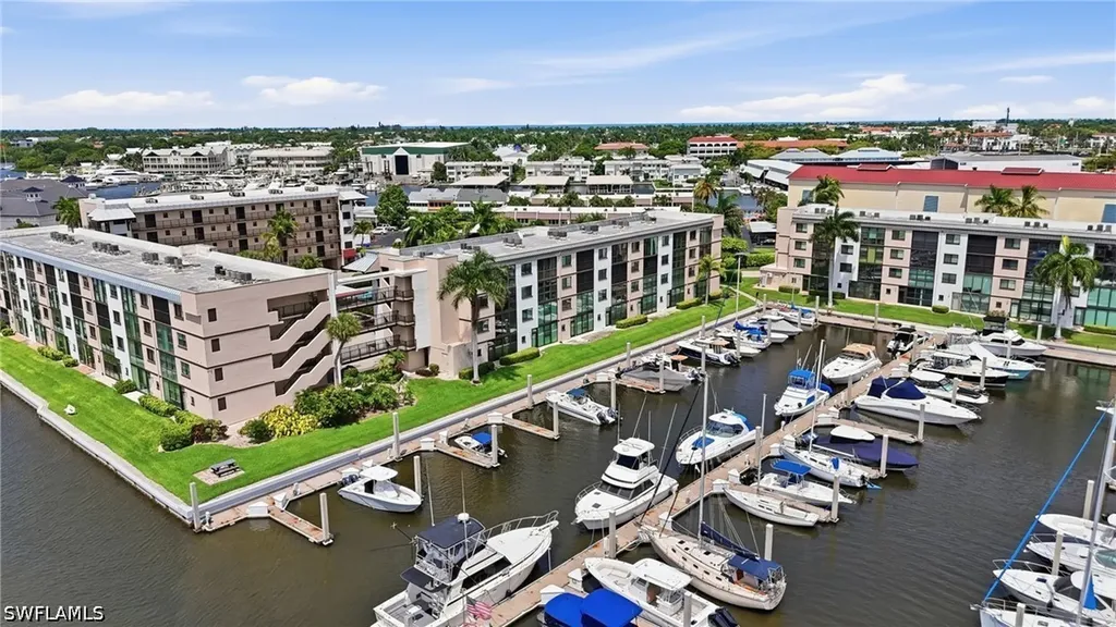 803 River Point Drive Naples FL 34102