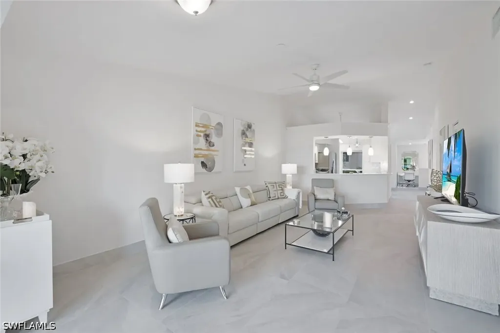 881 Gulf Pavilion Drive Naples FL 34108