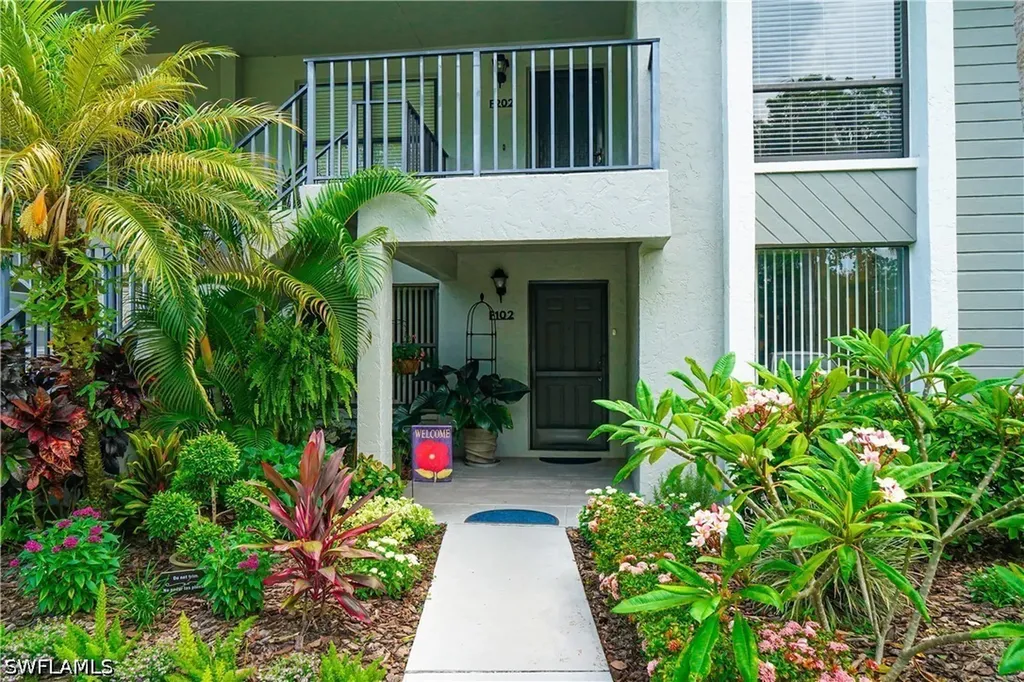 1223 Commonwealth Circle Naples FL 34116