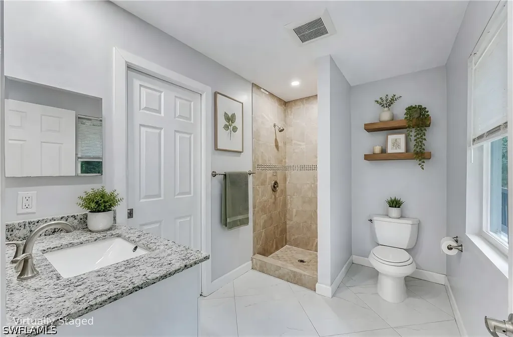 605 12th Avenue NE Naples FL 34120