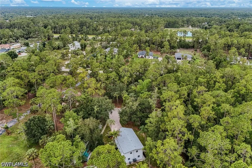 605 12th Avenue NE Naples FL 34120