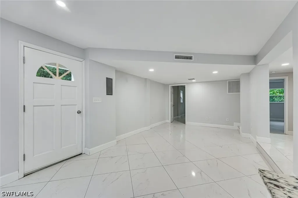 605 12th Avenue NE Naples FL 34120