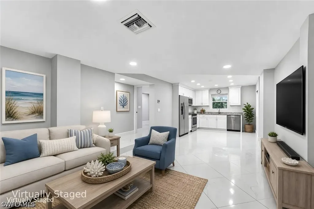 605 12th Avenue NE Naples FL 34120