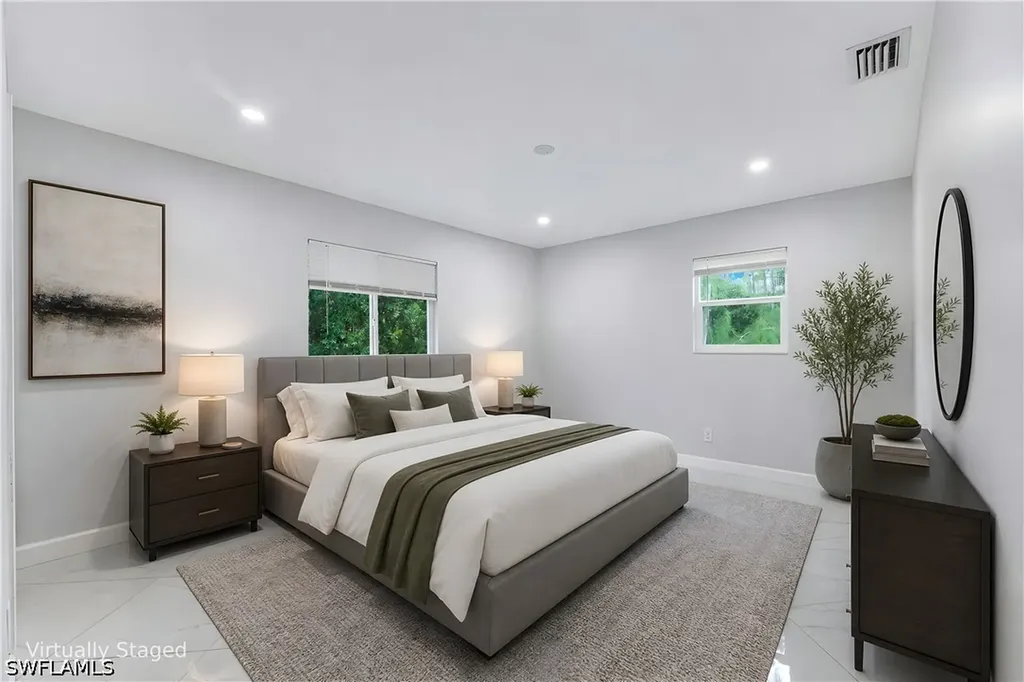 605 12th Avenue NE Naples FL 34120