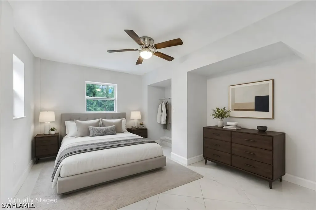 605 12th Avenue NE Naples FL 34120