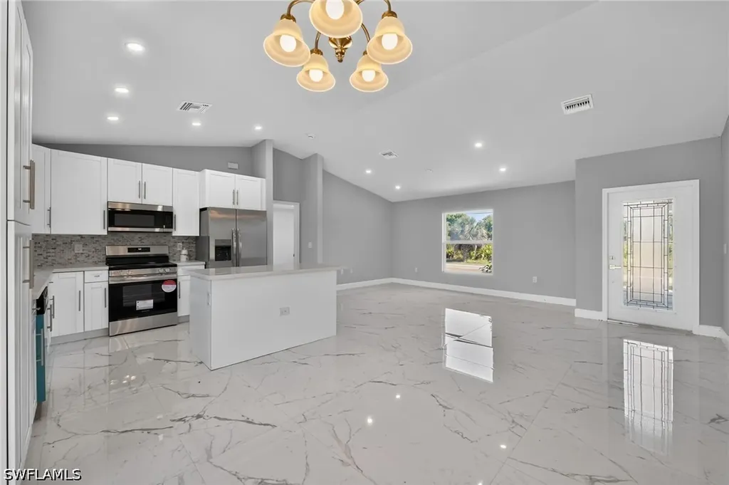 3211 43rd Street SW Lehigh Acres FL 33976