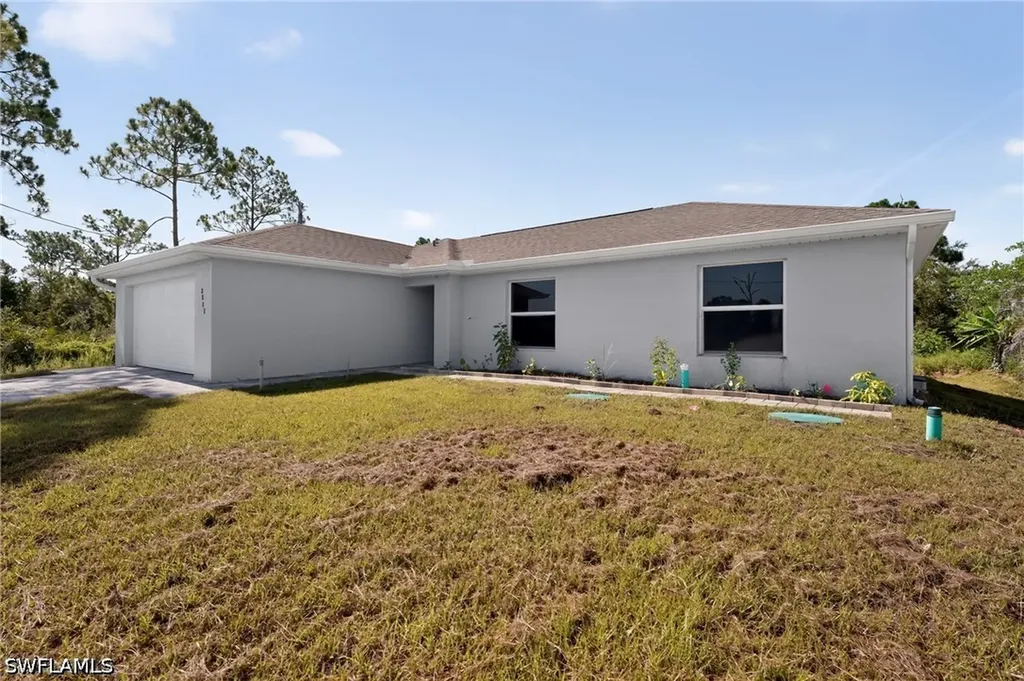 3211 43rd Street SW Lehigh Acres FL 33976