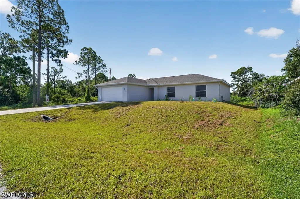3211 43rd Street SW Lehigh Acres FL 33976