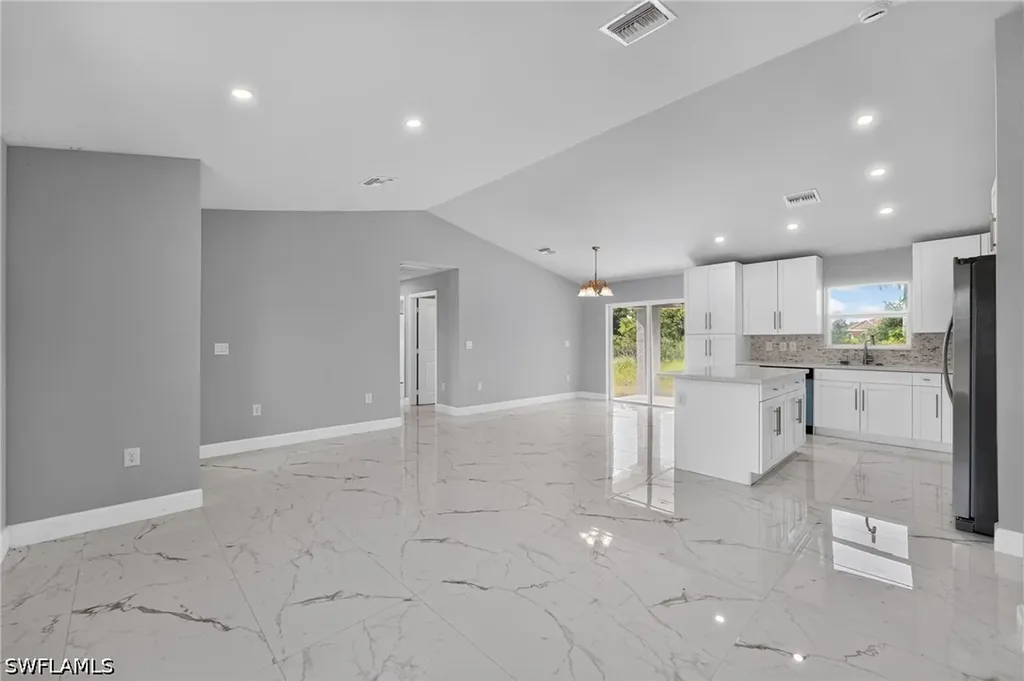 3211 43rd Street SW Lehigh Acres FL 33976