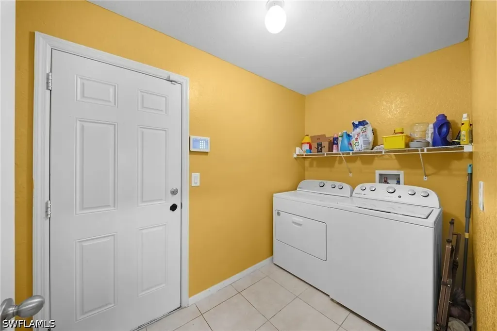 423 Windermere Drive Lehigh Acres FL 33972