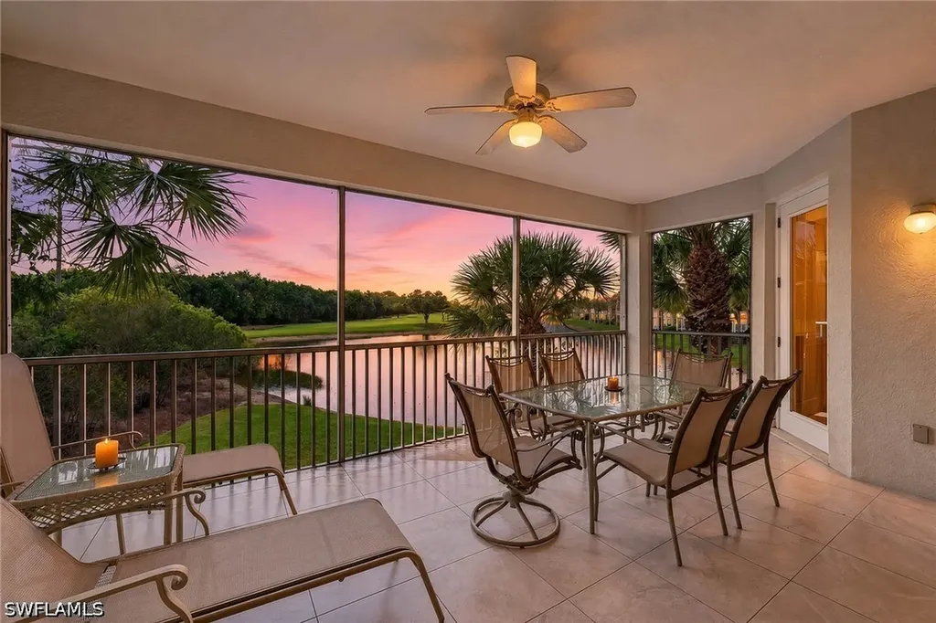 Naples FL, 4620 Winged Foot Court, Unit 201