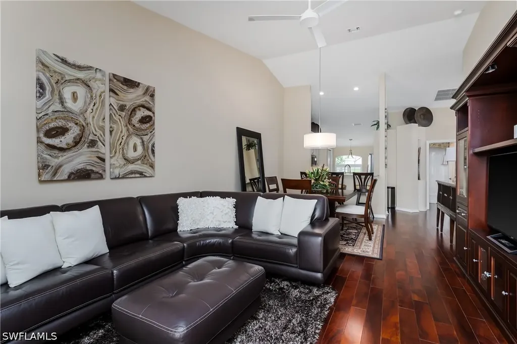 6658 Castlelawn Place Naples FL 34113