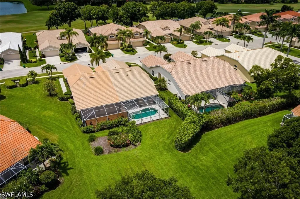 6658 Castlelawn Place Naples FL 34113