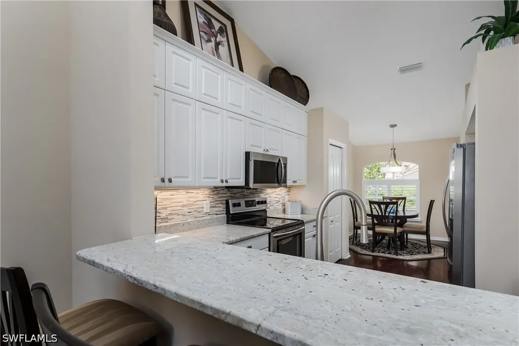 6658 Castlelawn Place Naples FL 34113
