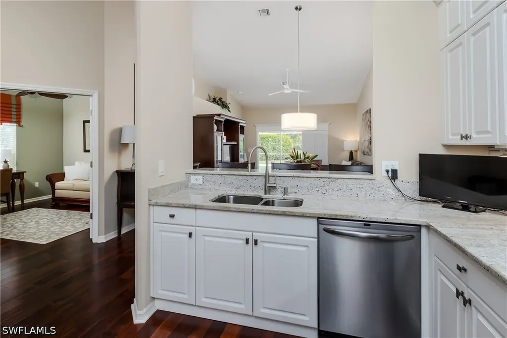 6658 Castlelawn Place Naples FL 34113