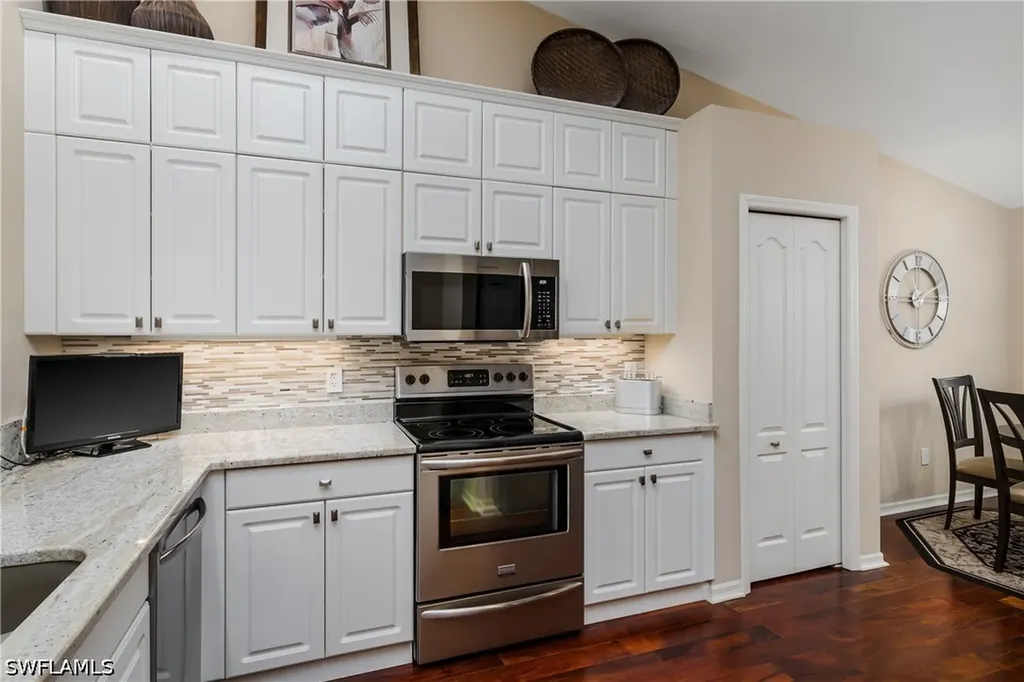6658 Castlelawn Place Naples FL 34113
