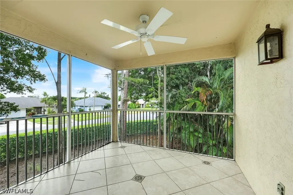 9624 Crescent Garden Drive Naples FL 34109