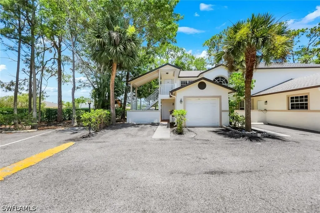 9624 Crescent Garden Drive Naples FL 34109