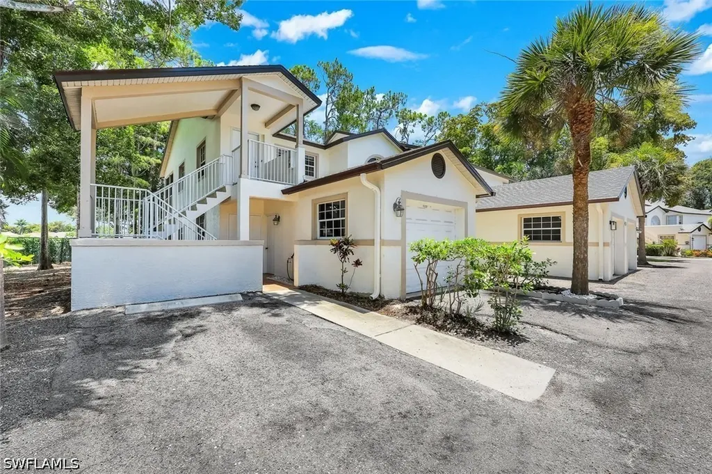 9624 Crescent Garden Drive Naples FL 34109