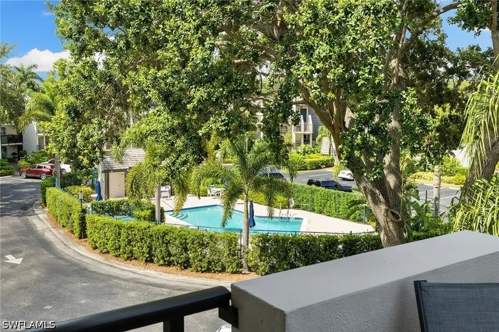 1538 Oyster Catcher Point Naples FL 34105
