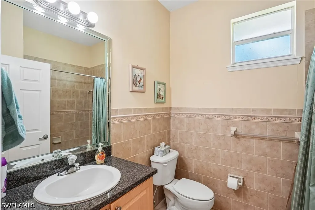 3761 35th Avenue NE Naples FL 34120