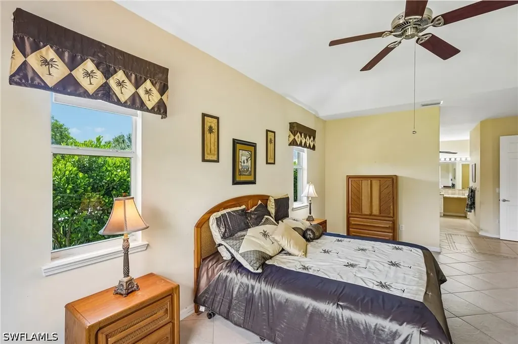 3761 35th Avenue NE Naples FL 34120